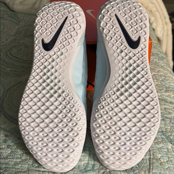 Nike Zoom Court NXT HC - NEW - Picture 3 of 5